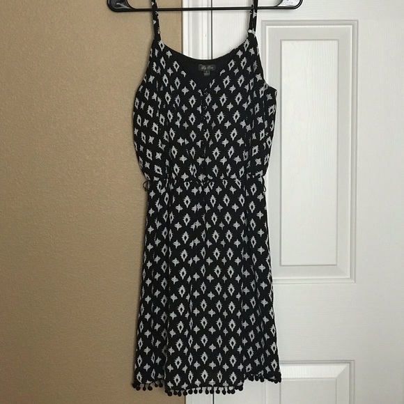 Lily Rose Dresses & Skirts - Lily Rose Mini Dress Small Black